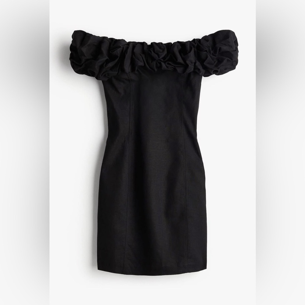 H&M black ruffled Elegant strapless offshoulder Dress
